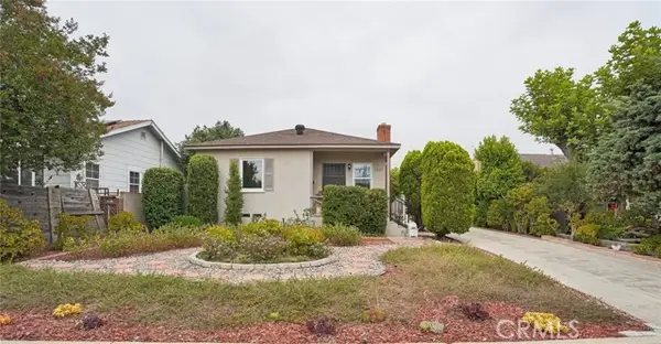 3227 Del Mar Boulevard, Pasadena, CA 91107