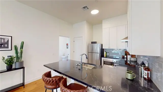 1878 Walnut Street  #203, Pasadena, CA 91107 - #3