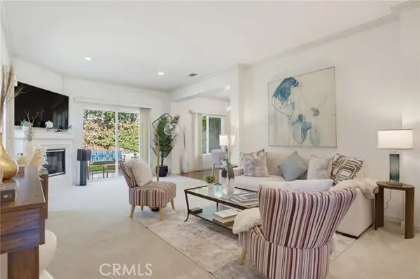 15735 Wyandotte, Van Nuys, CA 91406