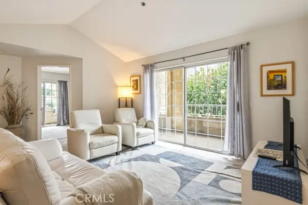 2700 Lawrence Crossley Road  #9, Palm Springs, CA 92264