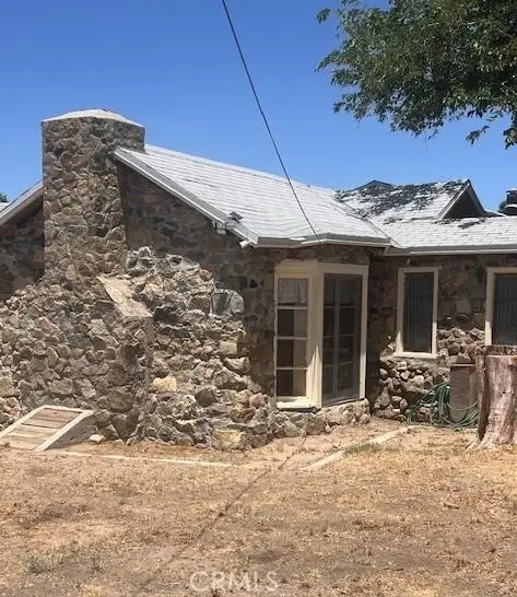 4050 El Roblar Street, New Cuyama, CA 93254 - #3