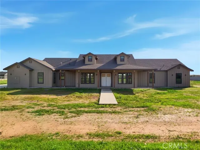 605 Anderson B Drive, Exeter, CA 93221 - #1