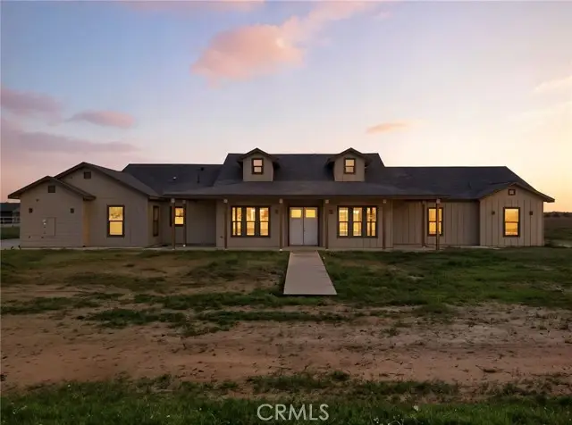 605 Anderson B Drive, Exeter, CA 93221 - #3