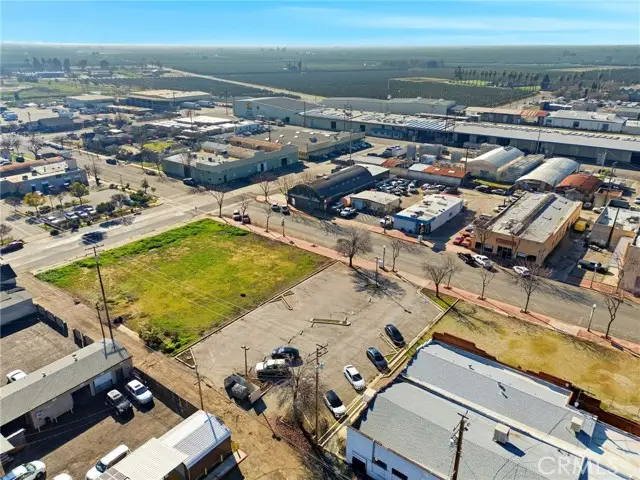 190 Elmwood Avenue, Lindsay, CA 93247 - #2