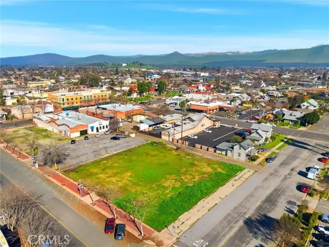 190 Elmwood Avenue, Lindsay, CA 93247 - #3