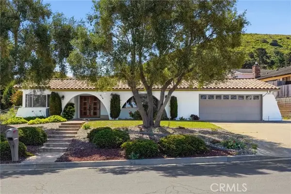 616 University, Lompoc, CA 93436
