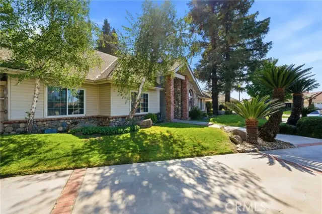 412 Kanai, Porterville, CA 93257 - #3