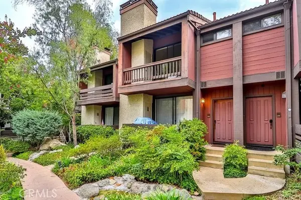 21931 Burbank  #23, Woodland Hills, CA 91367