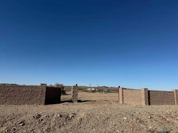 2667 Rio Hacienda Way, Palo Verde, CA 92266