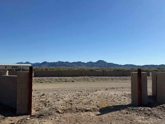 2667 Rio Hacienda Way, Palo Verde, CA 92266 - #3