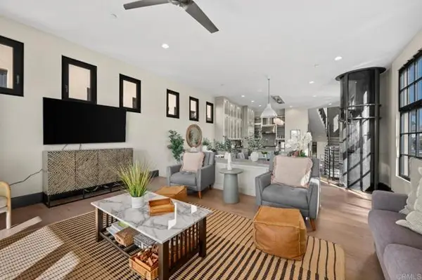 907 Tremont Street, Oceanside, CA 92054