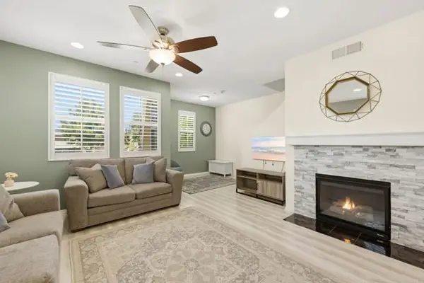 1884 Aquamarine Court  #6, Chula Vista, CA 91913