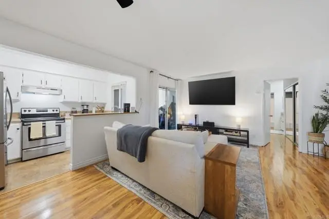 1385 Caminito Gabaldon  #E, San Diego, CA 92108 - #3