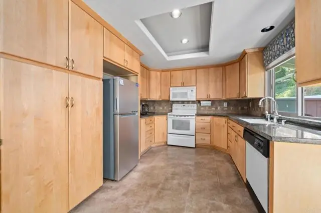 1642 Via Barlovento, San Marcos, CA 92078 - #2