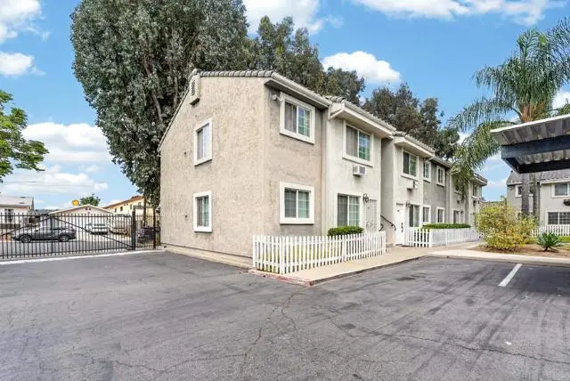 523 Graves Avenue  #104, El Cajon, CA 92020 - #3