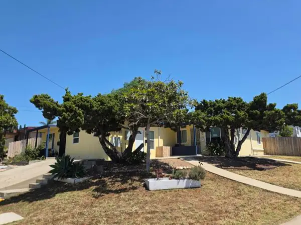 6001 Horton Dr, La Mesa, CA 91942