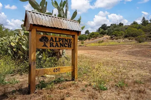 450 SUMMERHILL CT, Alpine, CA 91901