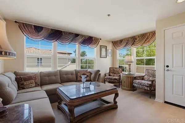 14692 Via Fiesta  #10, San Diego, CA 92127