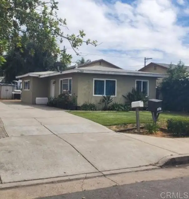 351 8th Ave, Escondido, CA 92025 - #1
