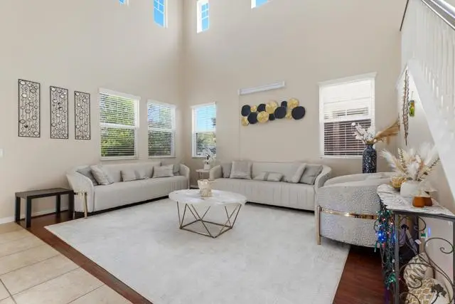 30241 Trois Valley Street, Murrieta, CA 92563 - #3