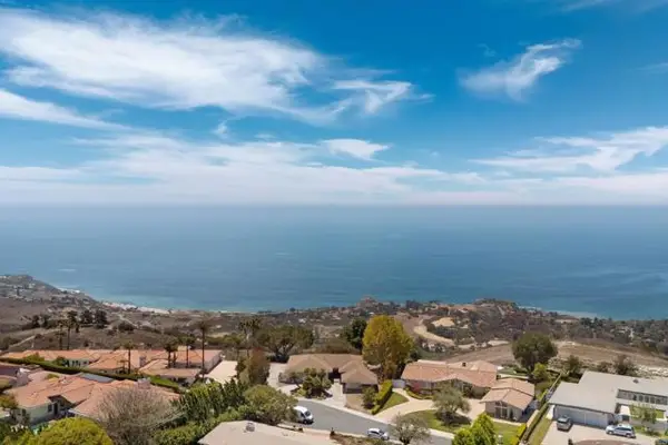 17 Amber Sky Dr, Rancho Palos Verdes, CA 90275
