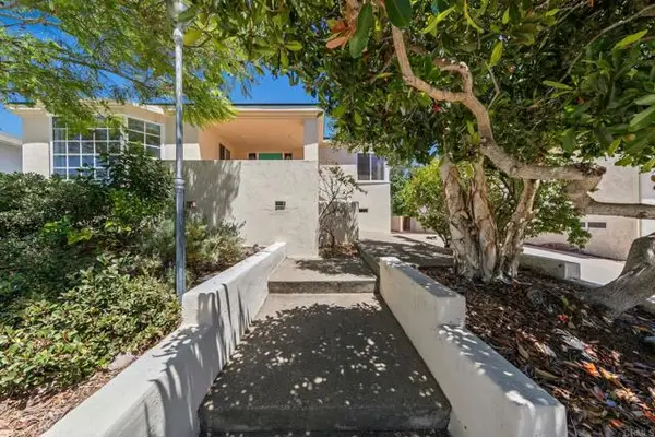 2853 Dove Street, San Diego, CA 92103