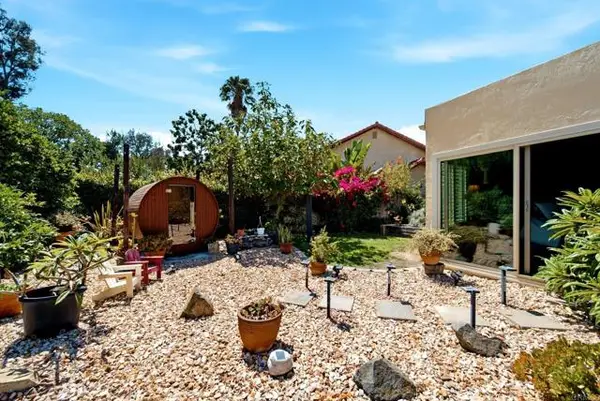 1663 Linda Sue Lane, Encinitas, CA 92024