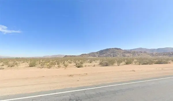 11883 Hamiliton Road, Apple Valley, CA 92308