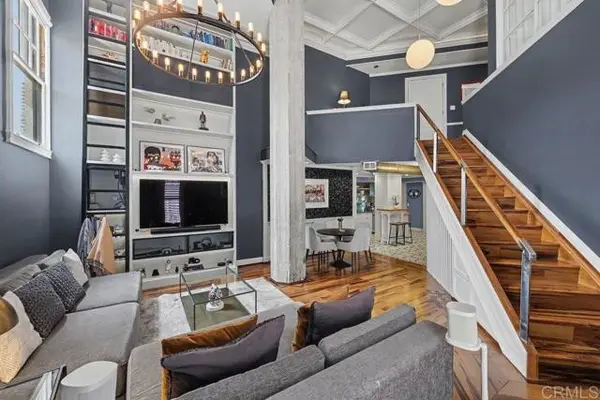 702 Ash Street  #105, San Diego, CA 92101