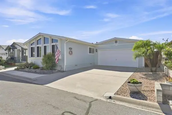642 Via Costa Rica, Vista, CA 92081