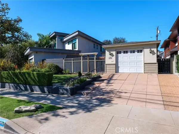 2205 Pacific Ave, Manhattan Beach, CA 90266