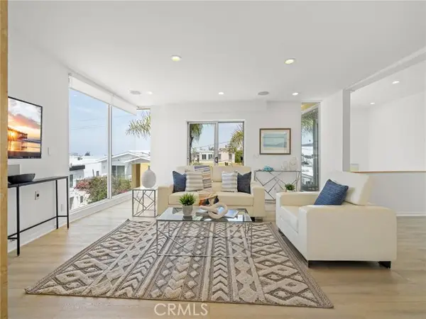 702 10th, Hermosa Beach, CA 90254