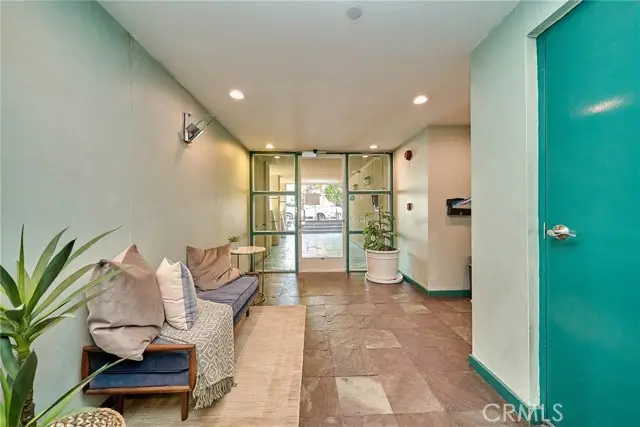 1927 Glendon Avenue  #201, Los Angeles, CA 90025 - #3