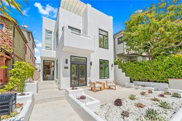 541 4th, Manhattan Beach, CA 90266