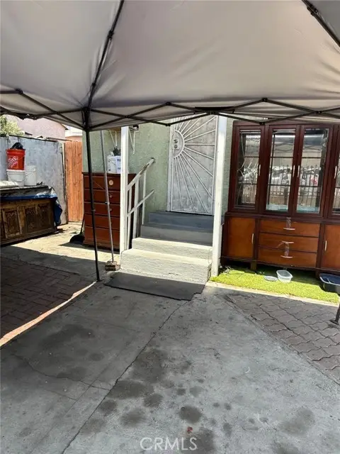 917 42nd Street, Los Angeles, CA 90011 - #2