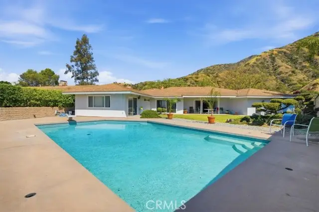 418 Nolan Avenue, Glendale, CA 91202 - #1