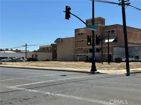 36 Mill Avenue, Porterville, CA 93257