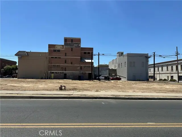 36 Mill Avenue, Porterville, CA 93257 - #2