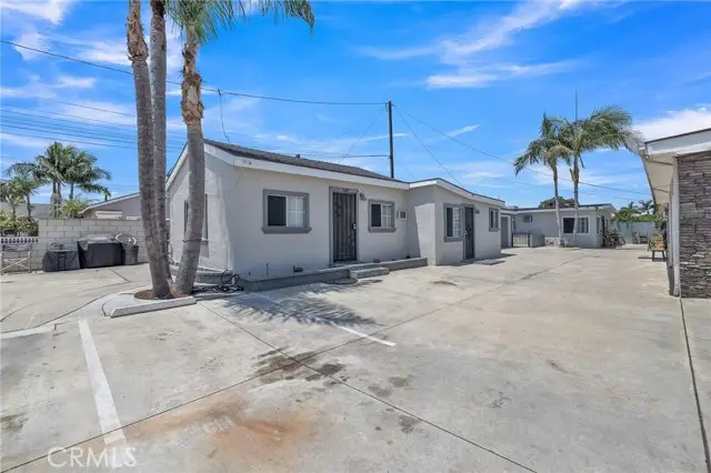 11609 208th Street, Lakewood, CA 90715 - #3