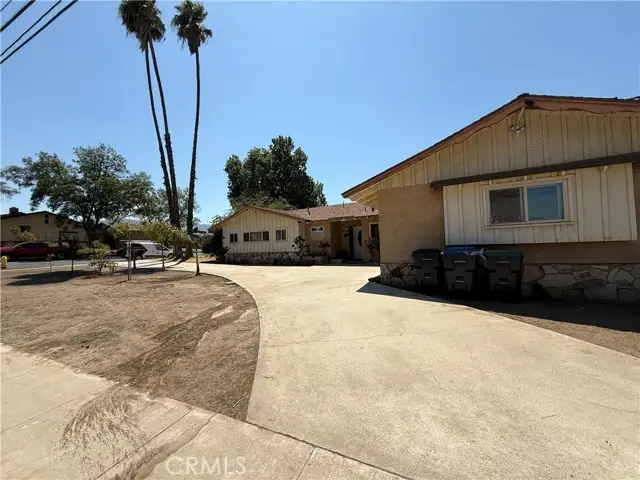 1710 Garretson Avenue, Corona, CA 92879 - #3
