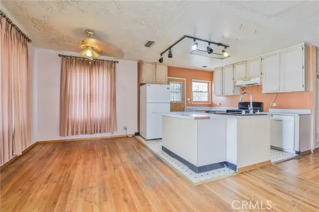 1208 White Avenue, Compton, CA 90221 - #3