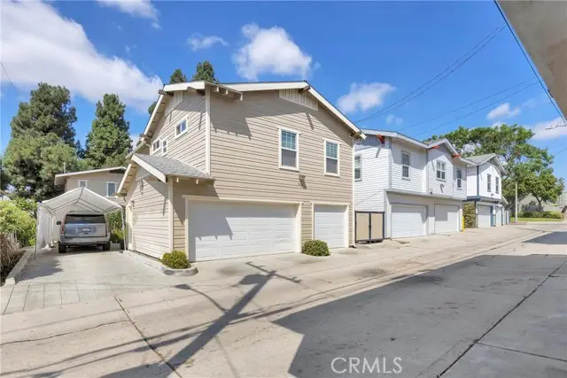 7612 Pickering Avenue, Whittier, CA 90602 - Image #2