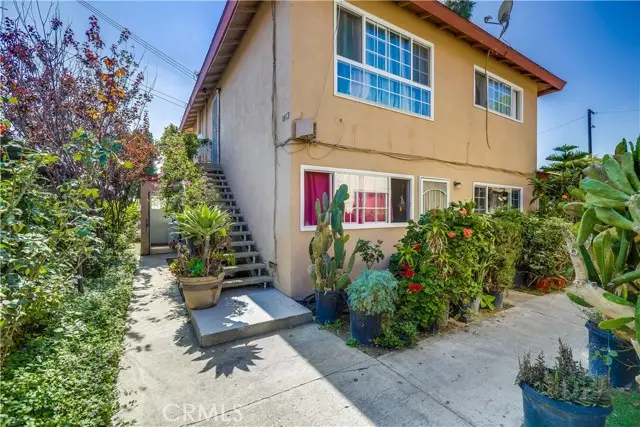 1813 Cedar, Santa Ana, CA 92707 - #1