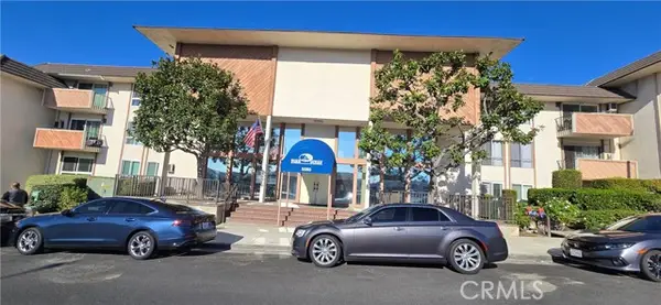 5585 Pacific Coast, Long Beach, CA 90804