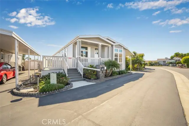 16222 Monterey Lane  #285, Huntington Beach, CA 92649 - Image #2