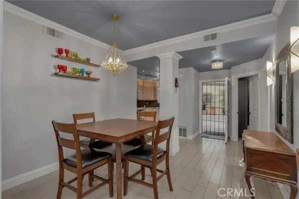 3913 Virginia Road  #107, Long Beach, CA 90807