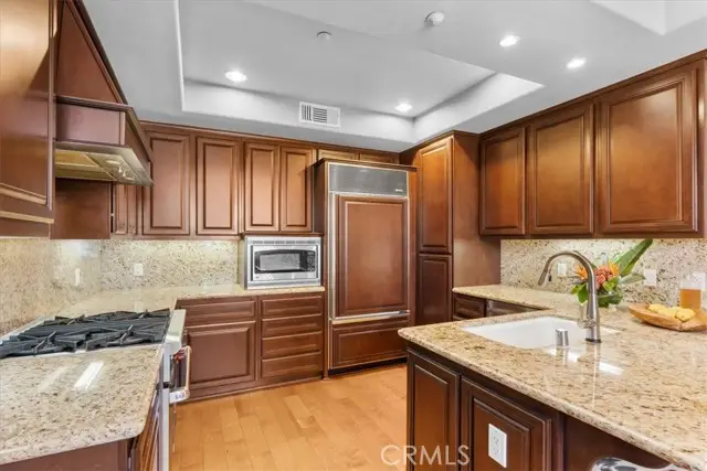 401 Bernard  #202, Costa Mesa, CA 92627 - #2