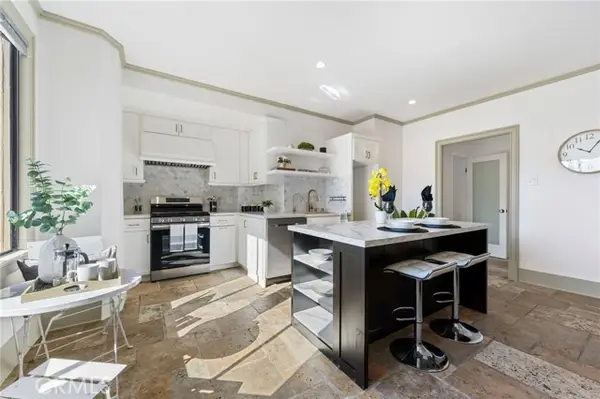 315 3rd Street  #301, Long Beach, CA 90802