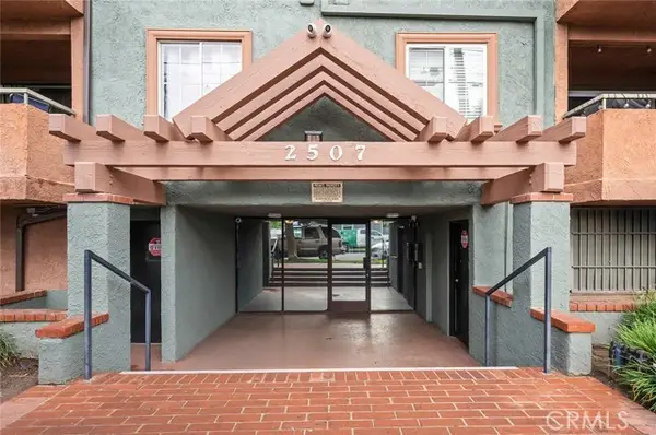 2507 15th  #204, Long Beach, CA 90804