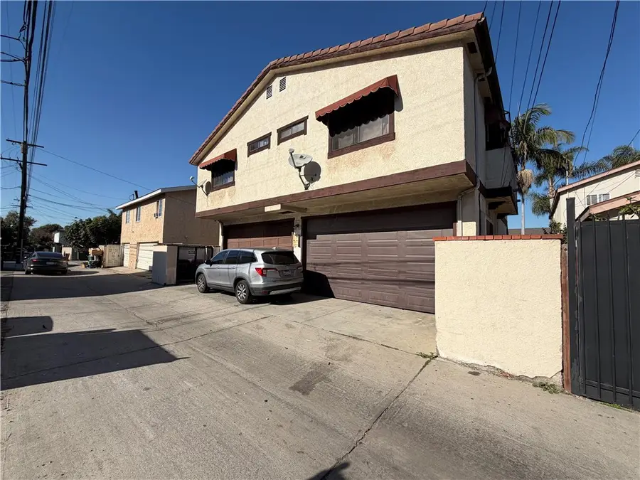 246 Hullett Street, Long Beach, CA 90805 - Image #3
